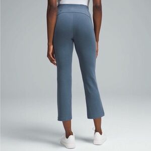 LULULEMON Ribbed Softstreme Zip Leg 25” Crop